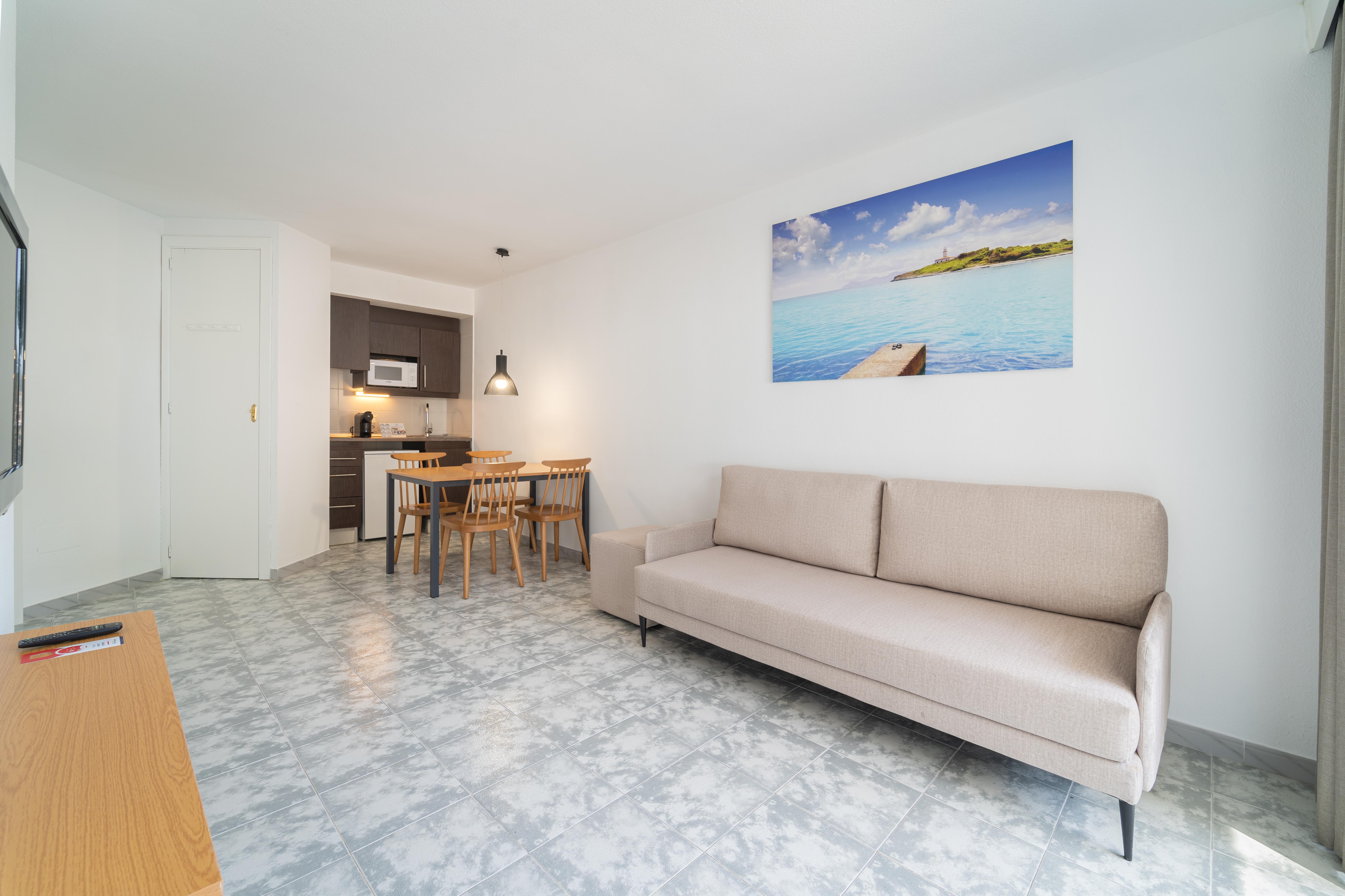 Ferrer Lime Playa De Aparthotel